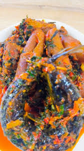 Efo Riro (Assorted with Eja Kika)